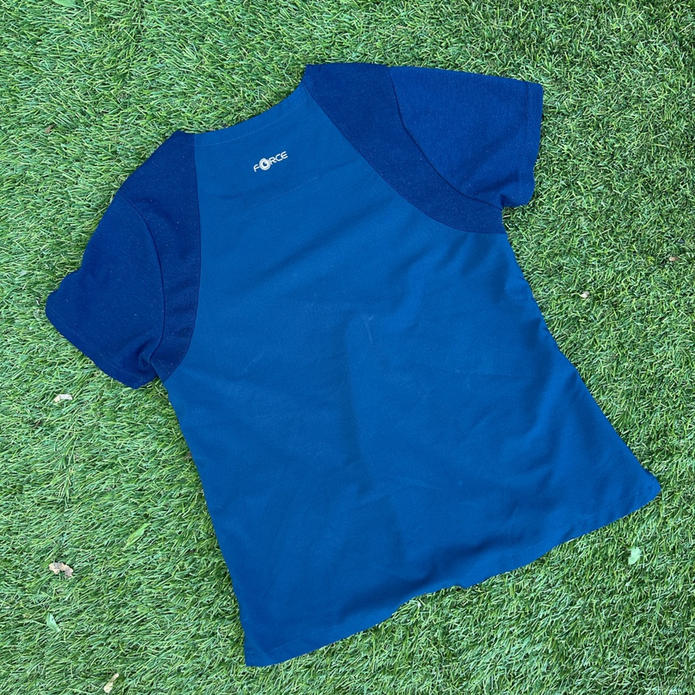 Carhartt Women's Flex Panel V-Neck Scrub Top - Picture 6 of 7